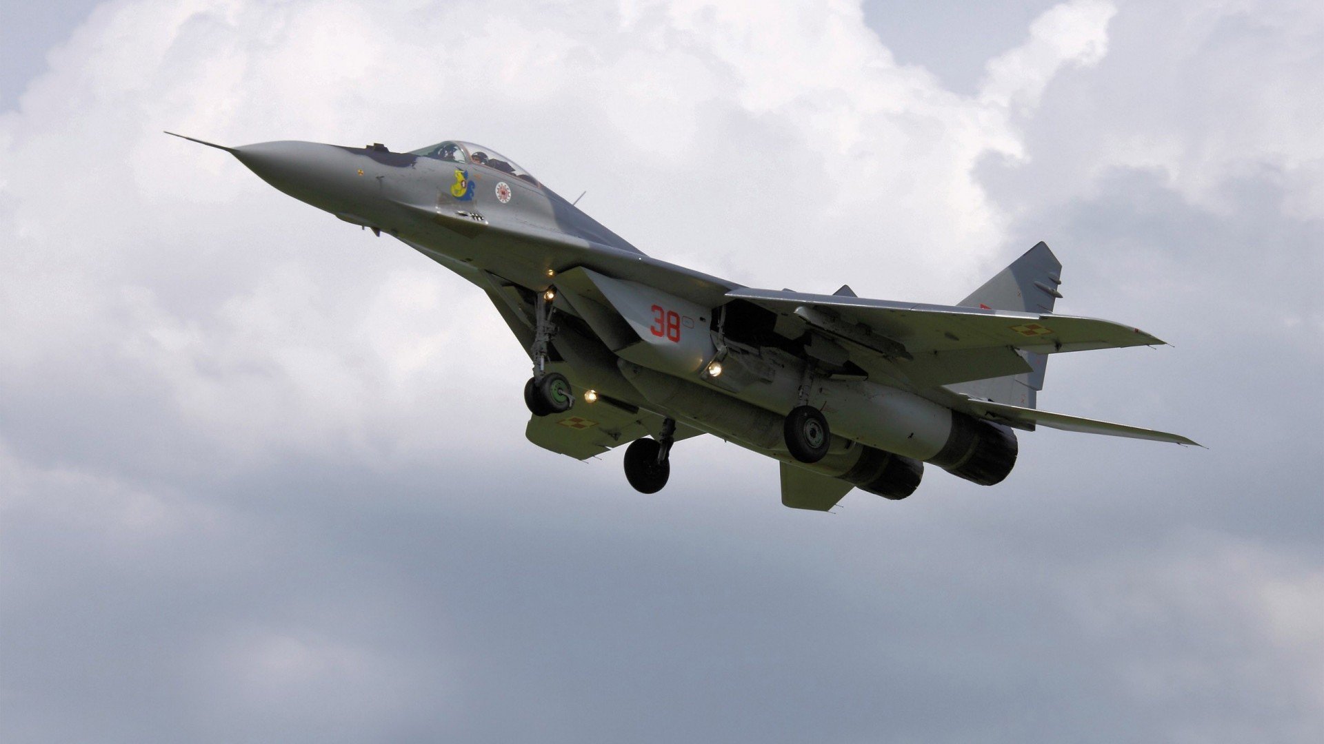 巨人狼队中锋唐斯记录全队最高得分,唐斯在哪队