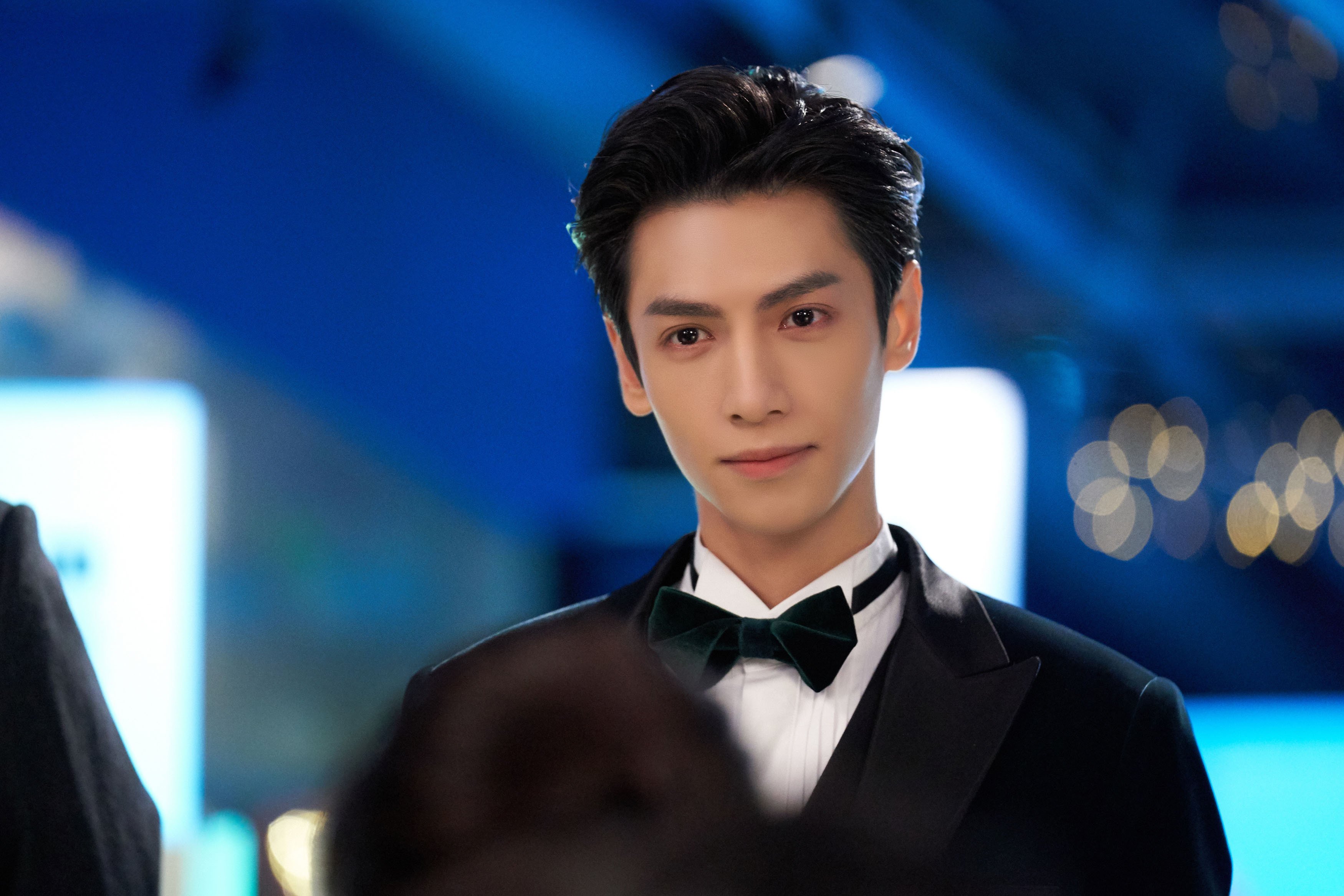 “高新体育中心沙滩排球:选手拼尽全力,冠军悬念重重”