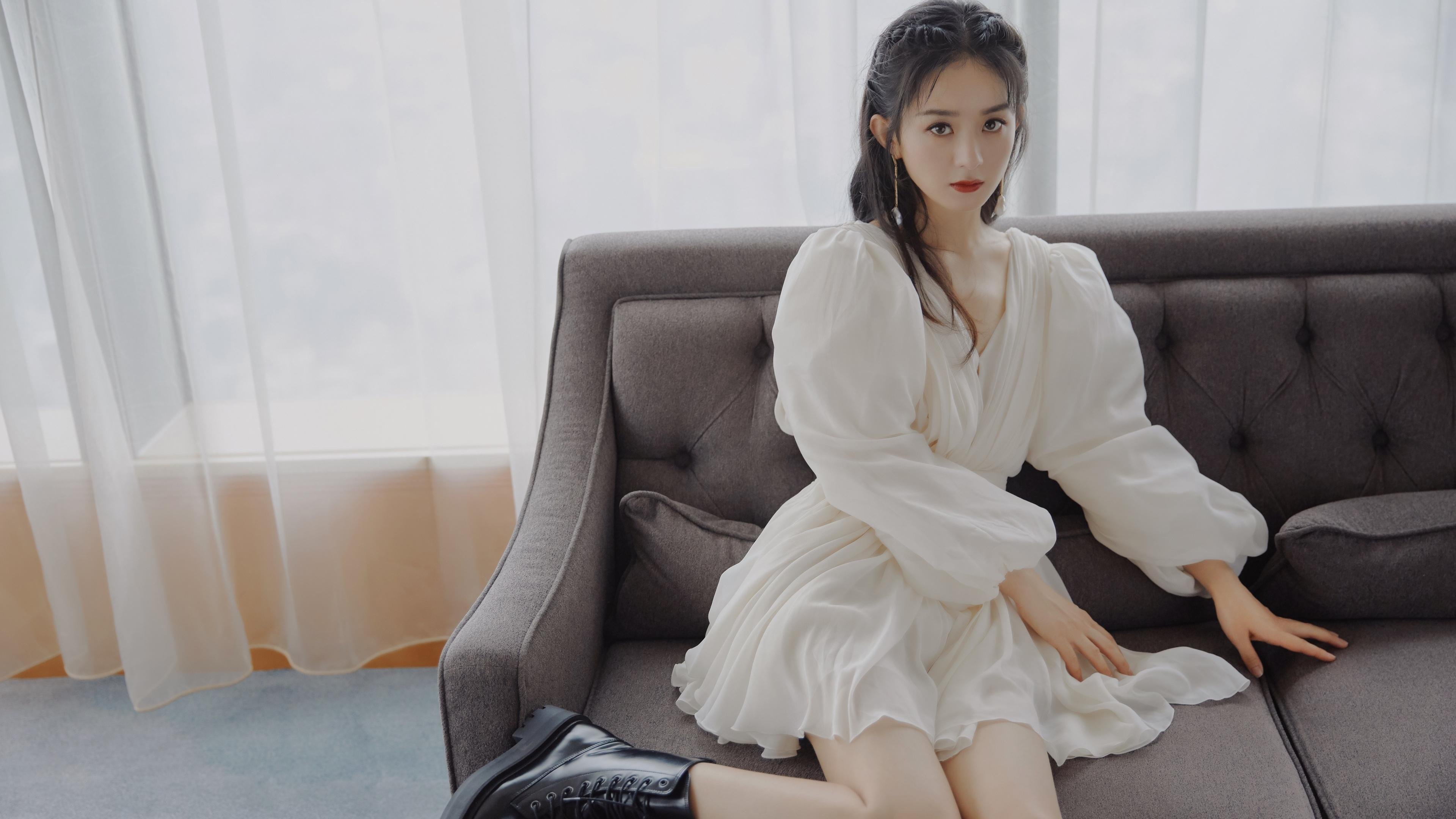 艾比·德尔福:南非队防守的中坚力量,以高效的拦截减少失球,比尔和艾德