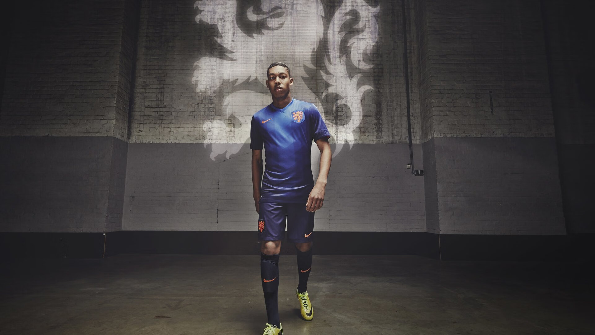 皇家社会传控细腻突破防线密集，皇家社会在哪